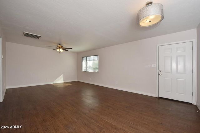502 E Mariposa Street Apt 201, Phoenix, AZ 85012