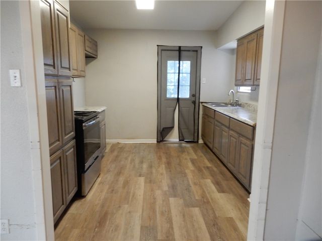 3705 Lamont St, Corpus Christi, TX 78415