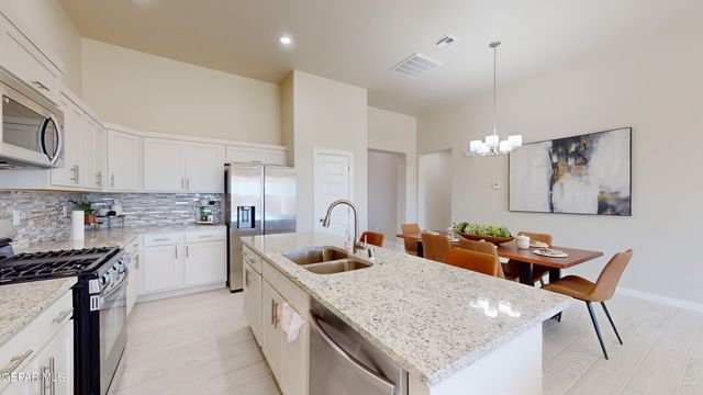 12865 Spetchley Court, Horizon City, TX 79928