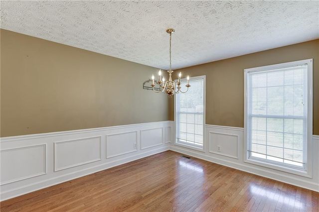 5972 River Oaks Drive, Flowery Branch, GA 30542