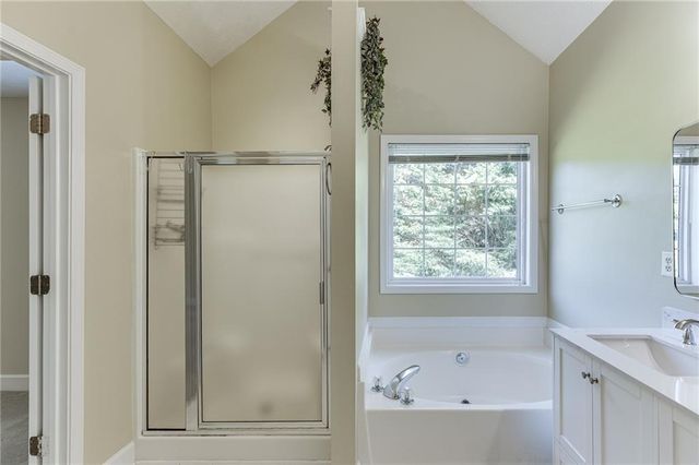5972 River Oaks Drive, Flowery Branch, GA 30542