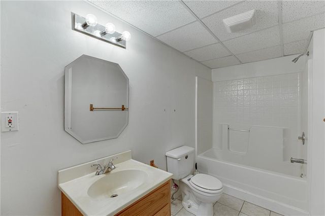 5972 River Oaks Drive, Flowery Branch, GA 30542