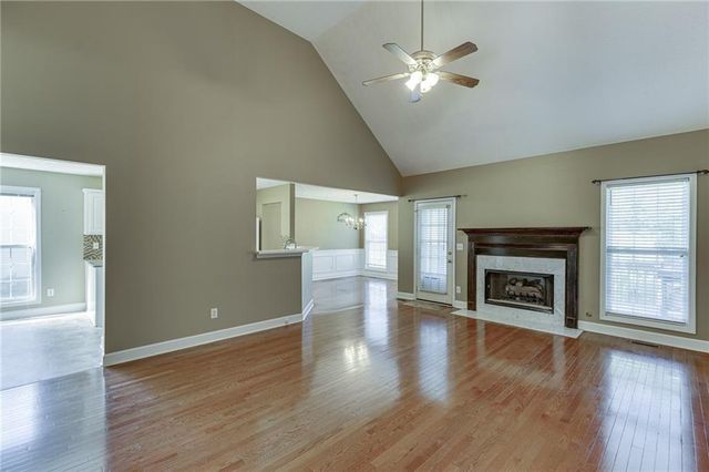 5972 River Oaks Drive, Flowery Branch, GA 30542
