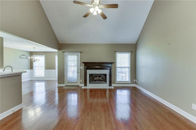 5972 River Oaks Drive, Flowery Branch, GA 30542