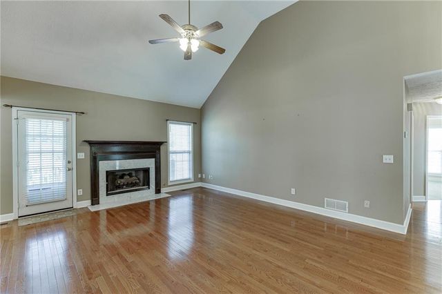 5972 River Oaks Drive, Flowery Branch, GA 30542