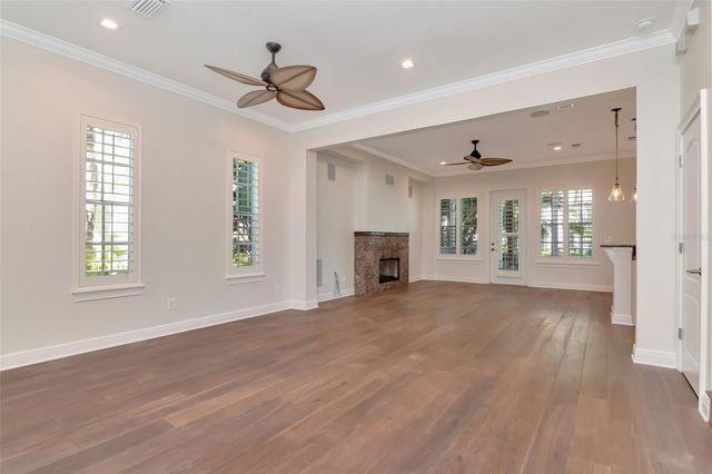 947 HEMINGWAY CIRCLE, Tampa, FL 33602