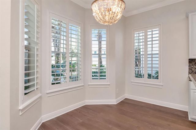 947 HEMINGWAY CIRCLE, Tampa, FL 33602