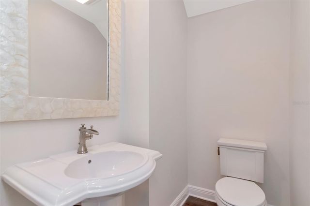 947 HEMINGWAY CIRCLE, Tampa, FL 33602