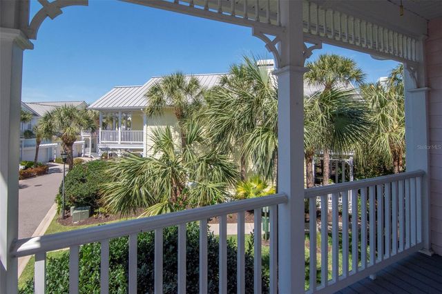 947 HEMINGWAY CIRCLE, Tampa, FL 33602