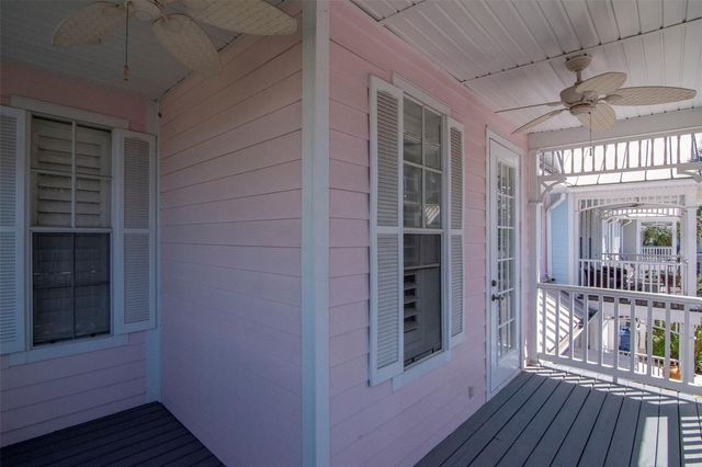 947 HEMINGWAY CIRCLE, Tampa, FL 33602