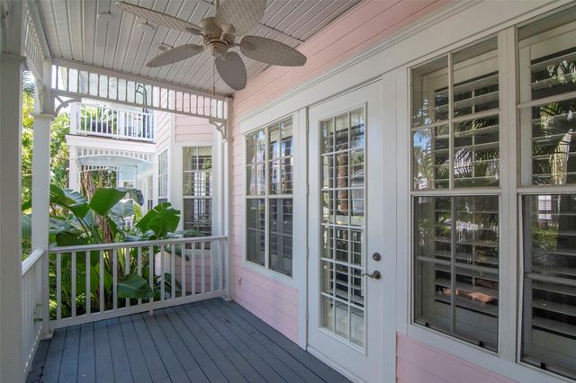 947 HEMINGWAY CIRCLE, Tampa, FL 33602