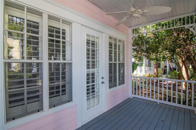 947 HEMINGWAY CIRCLE, Tampa, FL 33602