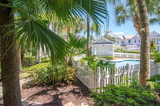 947 HEMINGWAY CIRCLE, Tampa, FL 33602