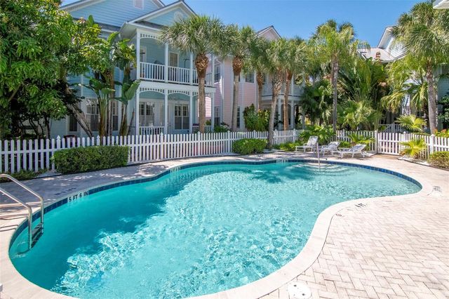 947 HEMINGWAY CIRCLE, Tampa, FL 33602