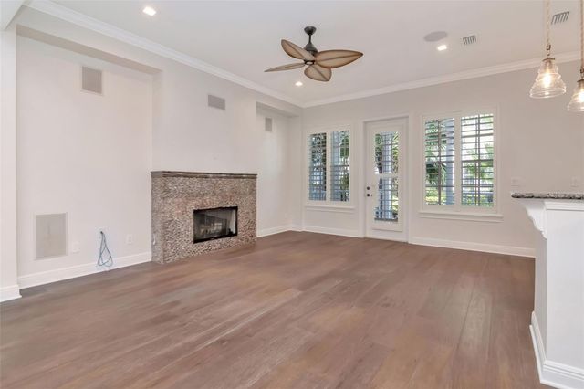 947 HEMINGWAY CIRCLE, Tampa, FL 33602