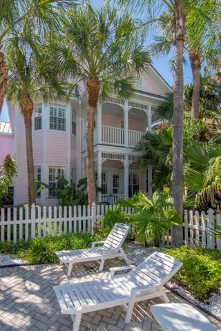 947 HEMINGWAY CIRCLE, Tampa, FL 33602