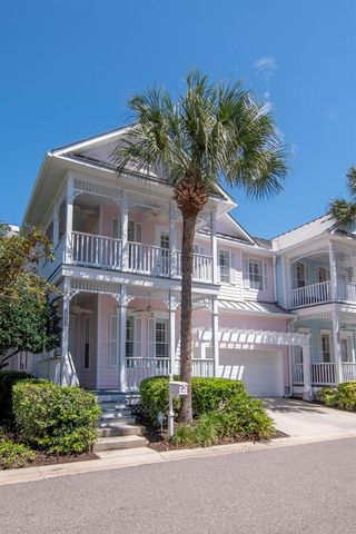 947 HEMINGWAY CIRCLE, Tampa, FL 33602