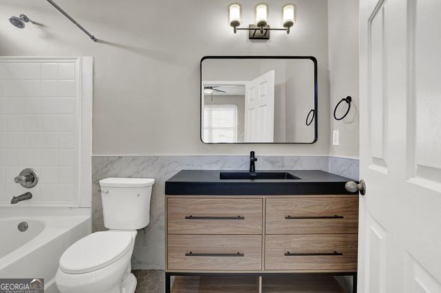 326 Hiawassee Drive, Woodstock, GA 30188