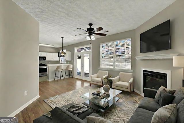 326 Hiawassee Drive, Woodstock, GA 30188