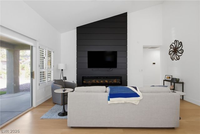 8817 Sandspring Drive, Las Vegas, NV 89134