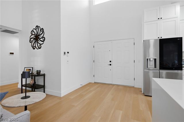 8817 Sandspring Drive, Las Vegas, NV 89134