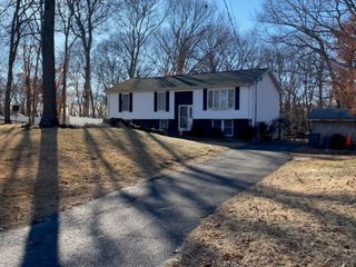 531 Boxwood Drive, Shirley, NY 11967