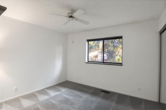 10959 Henson Way, Grass Valley, CA 95949