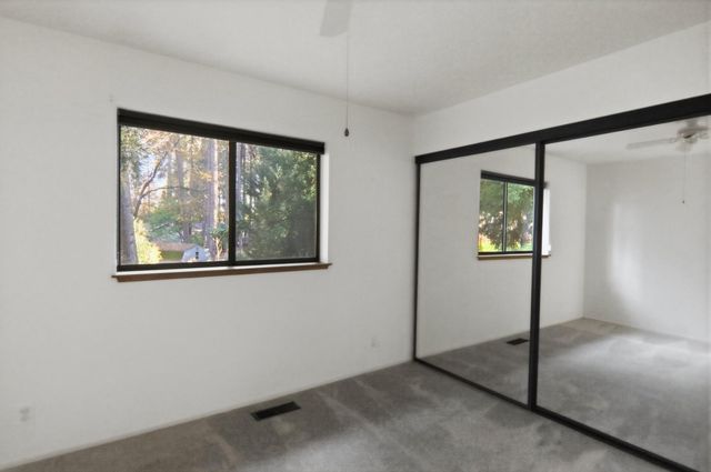 10959 Henson Way, Grass Valley, CA 95949