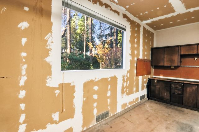 10959 Henson Way, Grass Valley, CA 95949