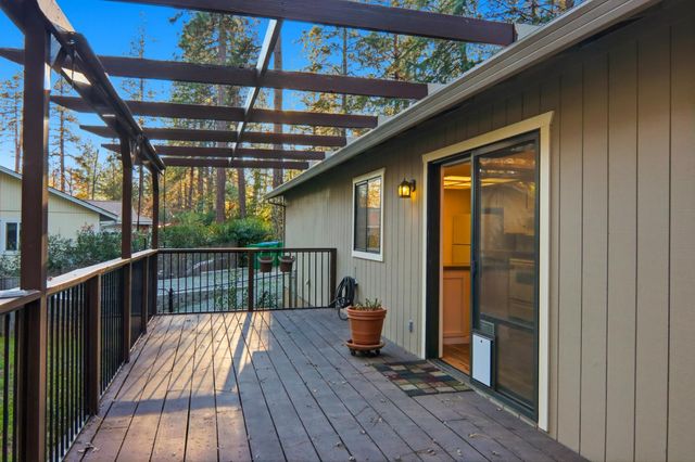 10959 Henson Way, Grass Valley, CA 95949