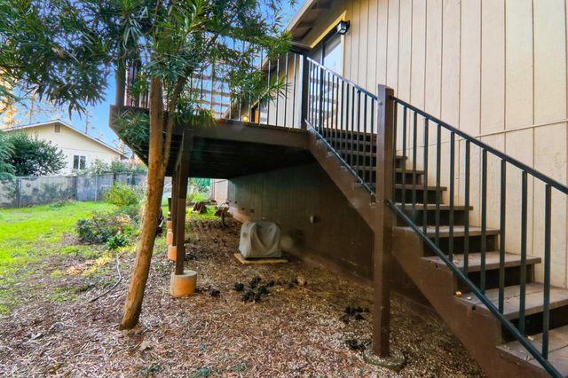 10959 Henson Way, Grass Valley, CA 95949