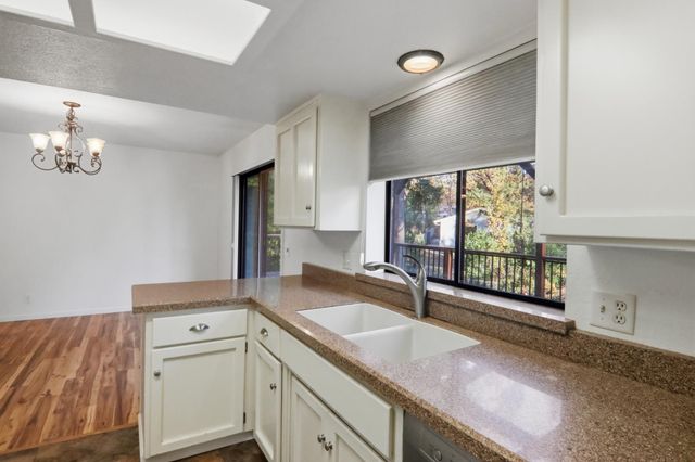 10959 Henson Way, Grass Valley, CA 95949