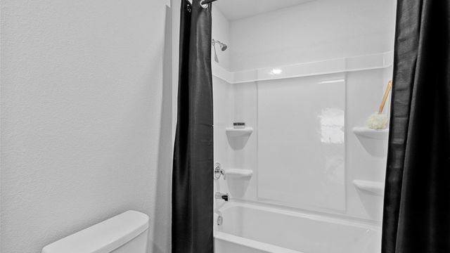 135 MOJAVE Road, Boyd, TX 76023