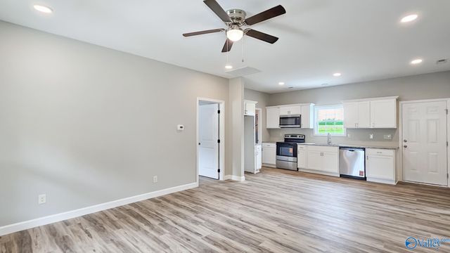 15650 Fielding Road, Athens, AL 35611