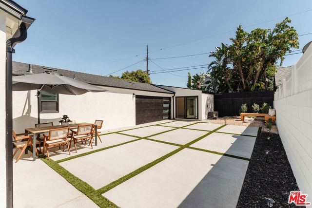 12700 Bonaparte Avenue, Los Angeles, CA 90066
