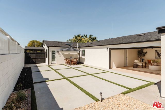 12700 Bonaparte Avenue, Los Angeles, CA 90066