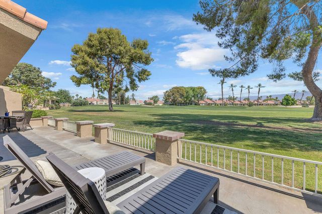 77086 Pauma Valley Way, Palm Desert, CA 92211
