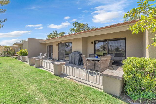 77086 Pauma Valley Way, Palm Desert, CA 92211