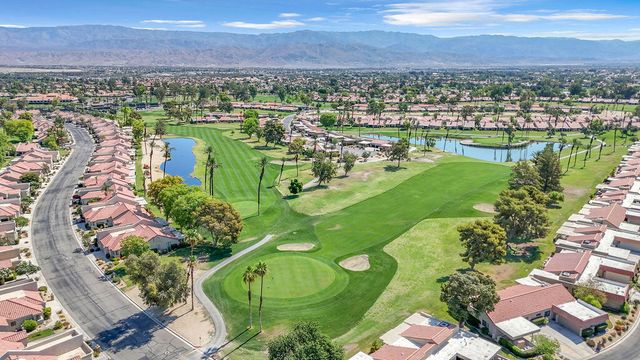 77086 Pauma Valley Way, Palm Desert, CA 92211