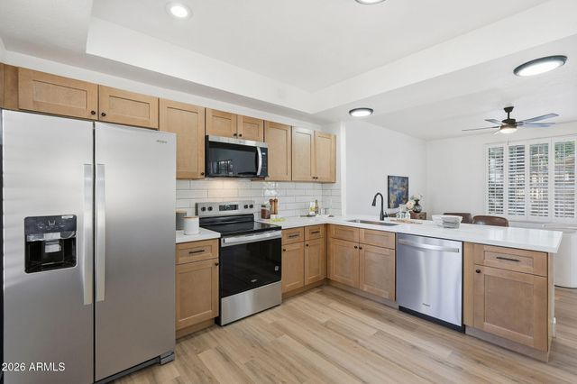 16008 N 4TH Avenue, Phoenix, AZ 85023