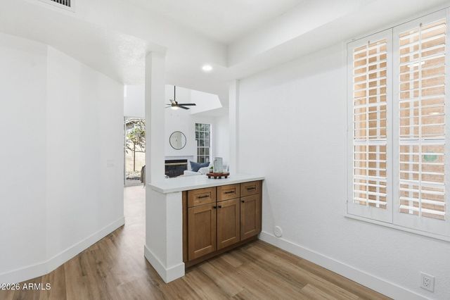 16008 N 4TH Avenue, Phoenix, AZ 85023