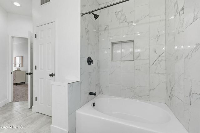 16008 N 4TH Avenue, Phoenix, AZ 85023