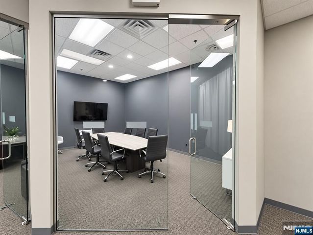 1025 Macarthur Boulevard, Mahwah, NJ 07430
