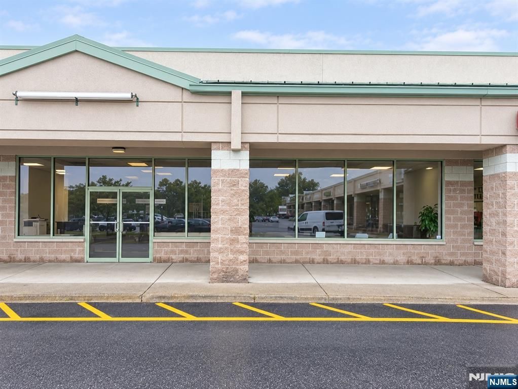 1025 Macarthur Boulevard, Mahwah, NJ 07430