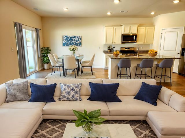 5088 Wavering Place Loop, Myrtle Beach, SC 29579