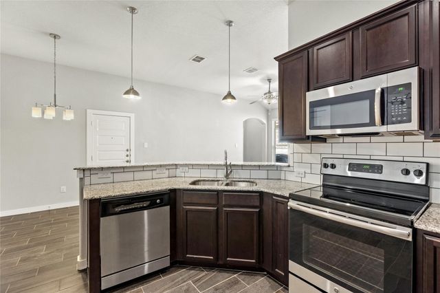 334 Creekside Curve CURV, New Braunfels, TX 78130