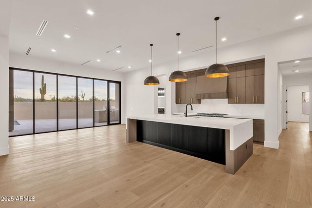 35891 N 87TH Way, Scottsdale, AZ 85266