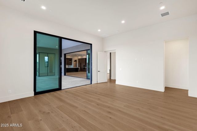 35891 N 87TH Way, Scottsdale, AZ 85266