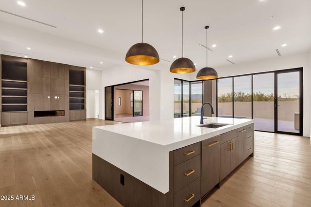 35891 N 87TH Way, Scottsdale, AZ 85266