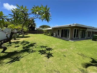 225 Aikane Street, Kailua, HI 96734